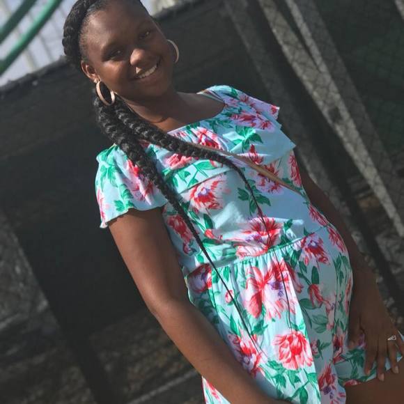 Meet your Posher, Shantavia - Picture 1 of 1